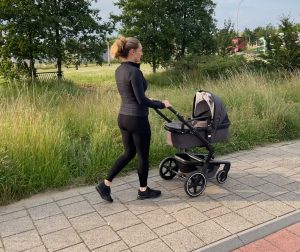 herstel zwangerschap postpartum beweging wandelen baby kindje